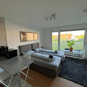Ruhige Sonnige Mit Rooftopterrasse Nahe Universitaet Apartment Gerbrunn